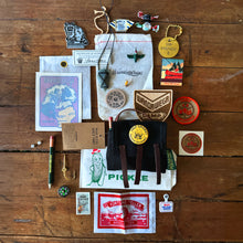 Load image into Gallery viewer, Wandawega x Duluth Holiday Pack