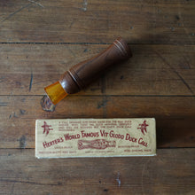 Load image into Gallery viewer, Herter's World Famous Vit Glodo Duck Call