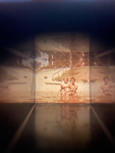 Load image into Gallery viewer, Tourist Viewfinder