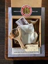 Load image into Gallery viewer, Wandawega Slingshot