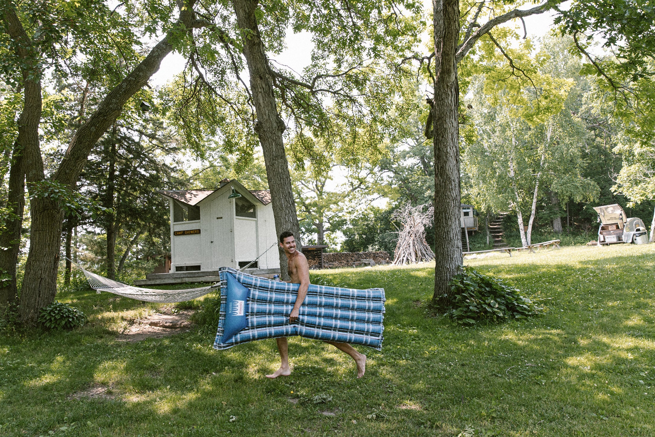 Wandawega x Hamm's: Lake Floatie